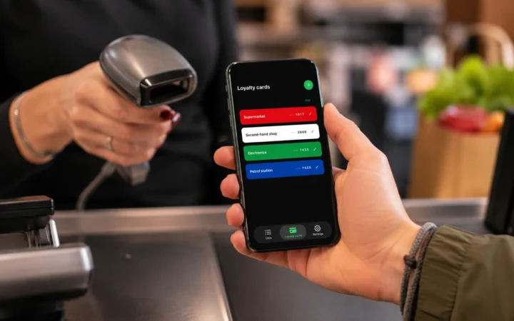 Spesary app loyalty cards screen scanned at checkout on iPhone